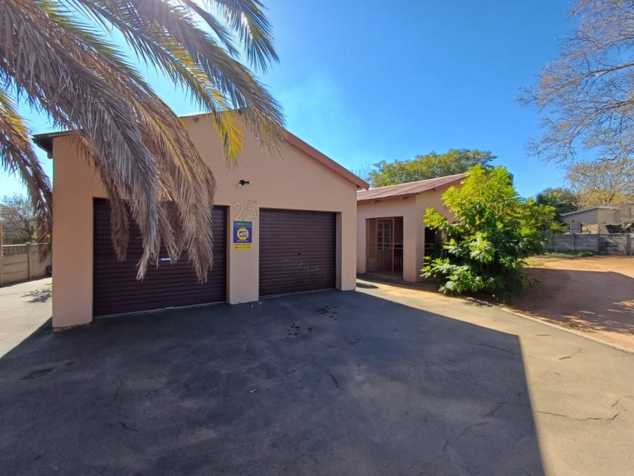 3 Bedroom Property for Sale in Roosheuwel Ext 2 North West